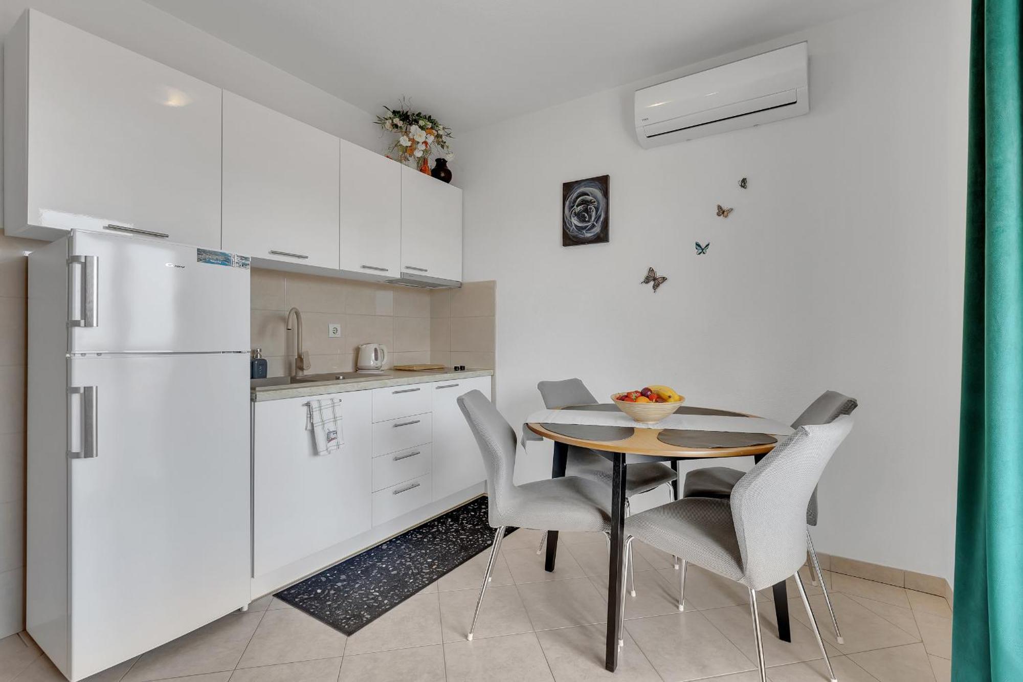 Apartmani Vanda Makarska Eksteriør billede